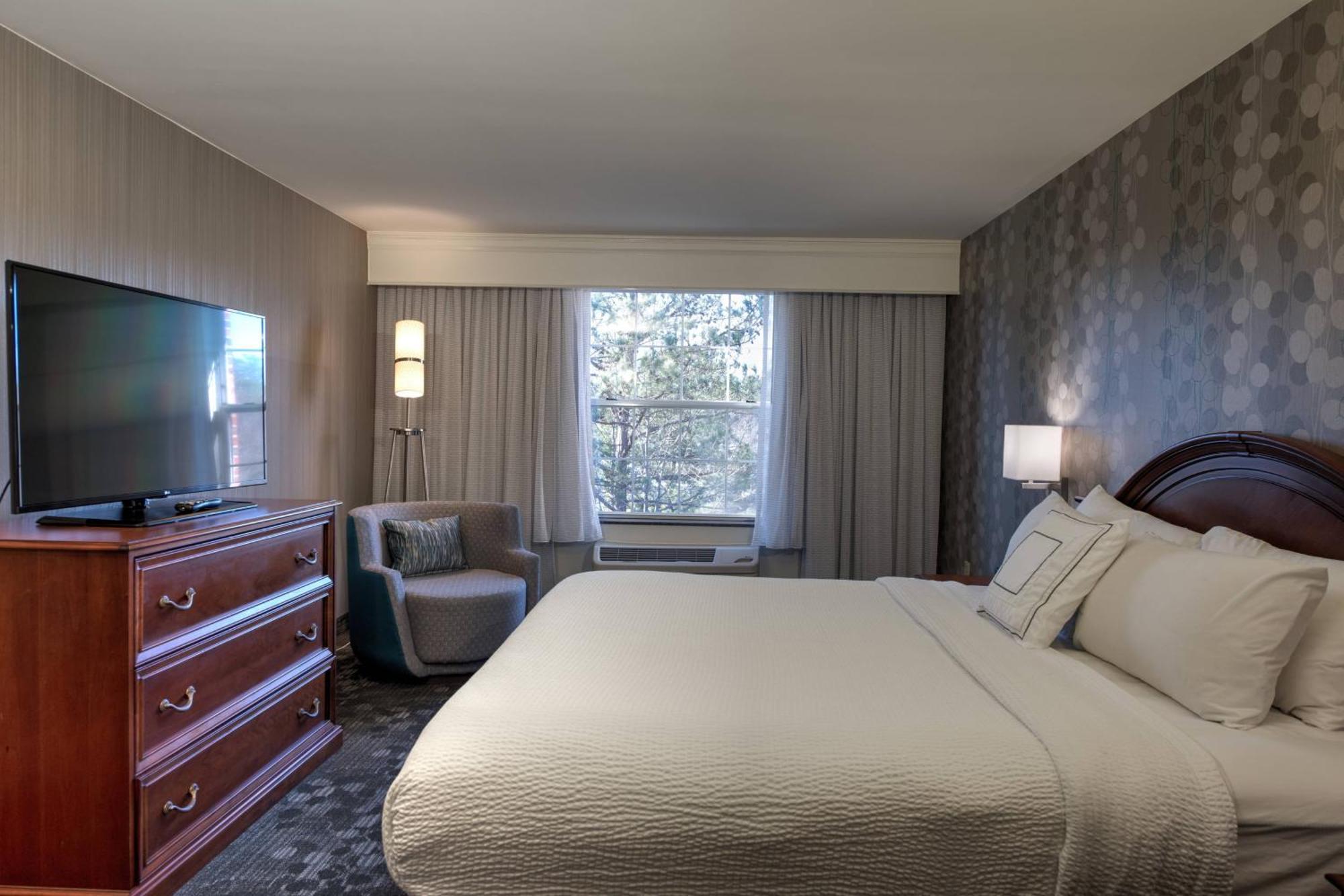 Courtyard Chapel Hill Hotel Luaran gambar