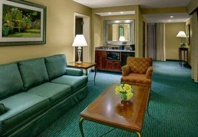 Courtyard Chapel Hill Hotel Luaran gambar